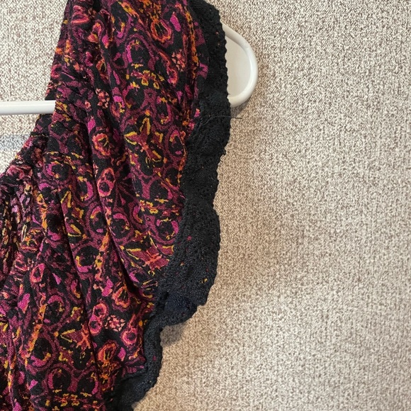 Mossimo Supply Co Red Ruffled Bib Collar‎ Blouse - Picture 4 of 7